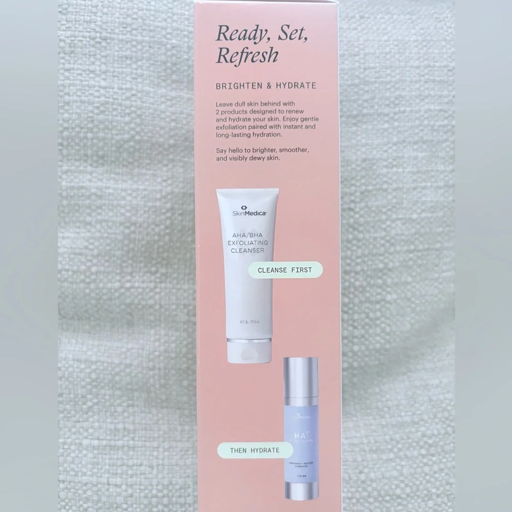 SkinMedica Brighten & Hydrate Duo new in box. Includes super cute cosmetic bag. - Picture 3 of 5